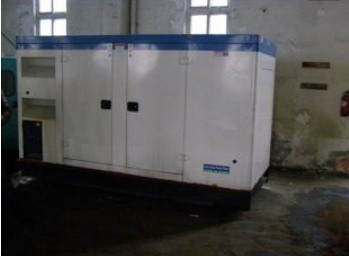 沧州康明斯150kw大型柴油二手发电机组 沧州康明斯150kw大型柴油二手发电机组